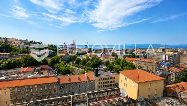 Rijeka, Belvedere, geräumige 108,38 m² Vierzimmerwohnung neben dem Hosta Park