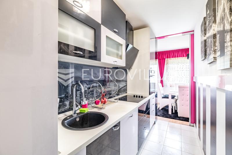 Záhřeb, Donja Kustošija, třípokojový byt s lodžií 80 m² - 4