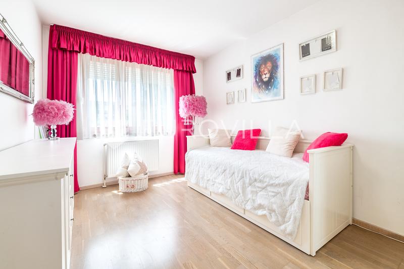 Záhřeb, Donja Kustošija, třípokojový byt s lodžií 80 m² - 6