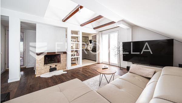 Zagreb, Stenjevec, family house with two separate apartments, with a net floor area of 192 m².