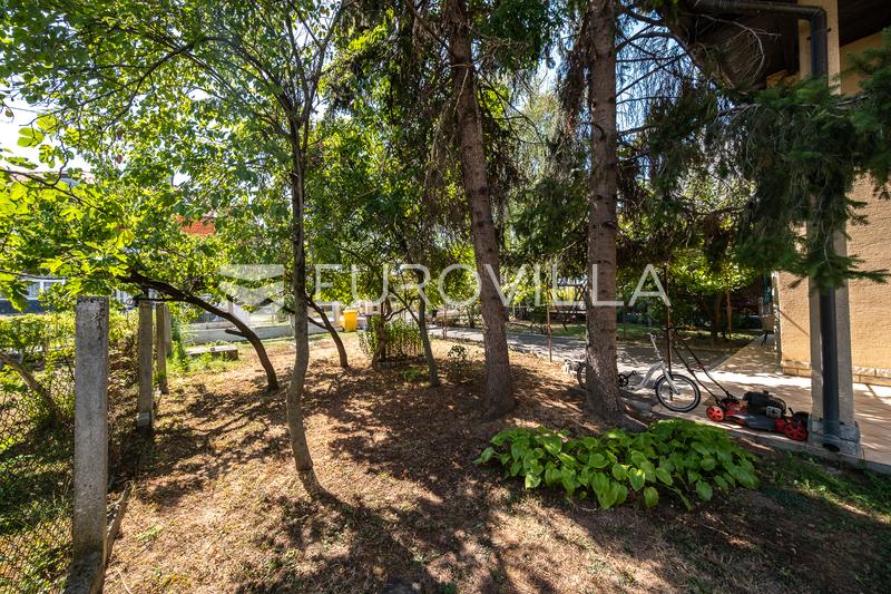 Zagreb, Stenjevec, Einfamilienhaus mit zwei separaten Wohnungen, mit einer Nettowohnfläche von 192 m². - 33