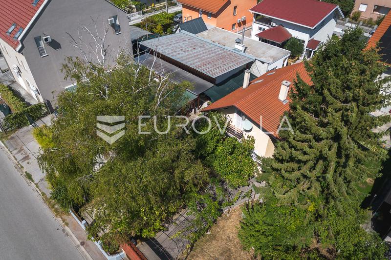 Zagreb, Stenjevec, Einfamilienhaus mit zwei separaten Wohnungen, mit einer Nettowohnfläche von 192 m². - 22