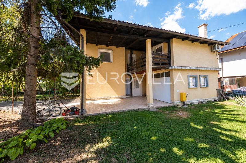 Zagreb, Stenjevec, Einfamilienhaus mit zwei separaten Wohnungen, mit einer Nettowohnfläche von 192 m². - 29