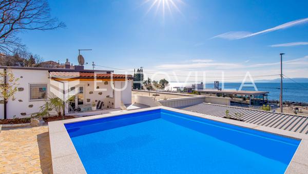 Rijeka, Kantrida, hus med pool och panoramautsikt nära havet