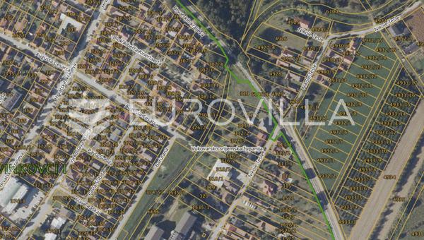 Vinkovci, Mala Bosna, terreno edificable de 845 m²