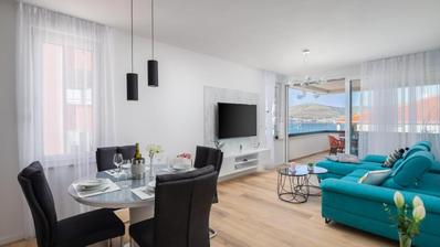 Ciovo, Okrug Gornji, moderní dvoupokojový apartmán s výhledem na moře