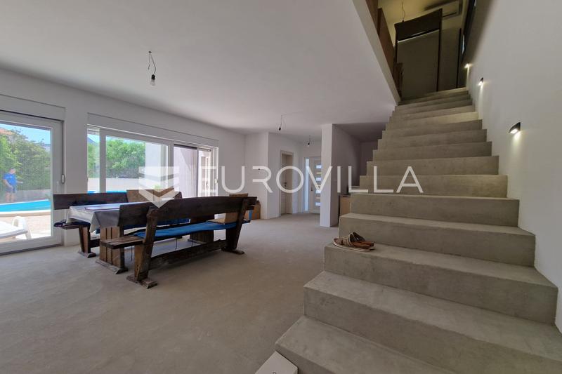 Vir, Casa con 4 camere da letto, piscina e garage nel centro - 7