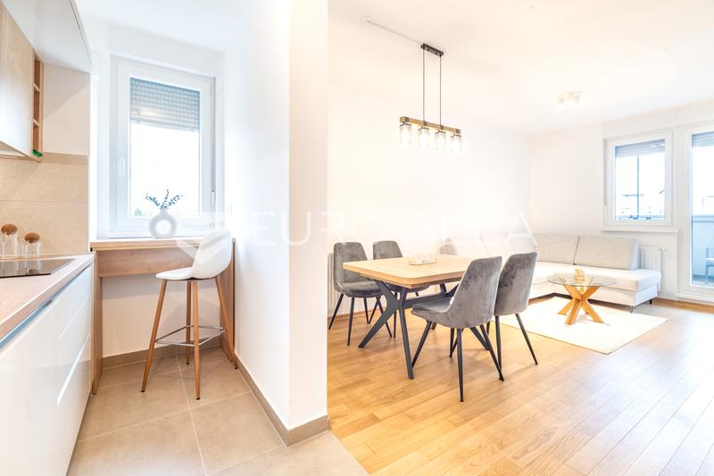 Zagreb, Savica, beautiful two-bedroom apartment NKP 75 m2 FIRST RENT + VPM