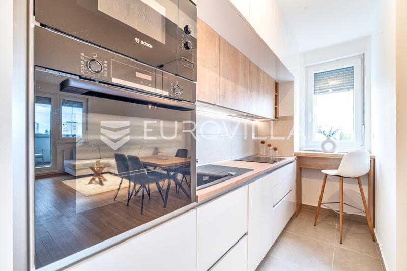 Zagreb, Savica, beautiful two-bedroom apartment NKP 75 m2 FIRST RENT + VPM