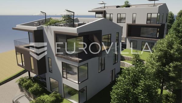 Matulji, Pavlovac, ÚJ ÉPÍTÉSŰ, háromszintes négyszobás lakás, 148 m², tengerre néző kilátással.