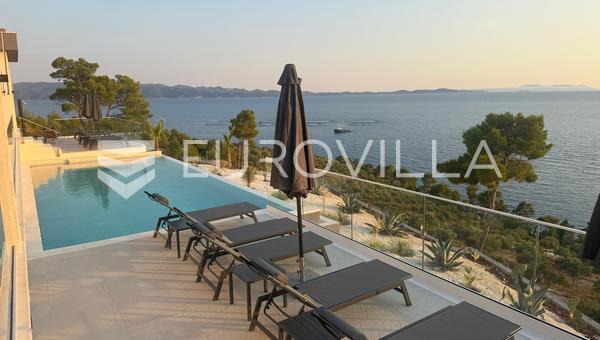 Insel Brac, eine einzigartige Villa auf einem 32.000 m² großen Grundstück