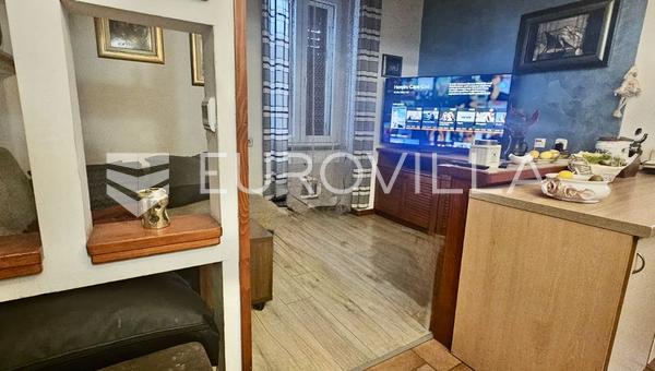 Fiume, Kozala, 45,24 m²-es lakás két hálószobával és egy nappalival, kertrésszel, új homlokzattal