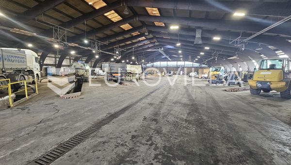 Osijek, Se vende complejo empresarial, ubicado en la zona industrial.