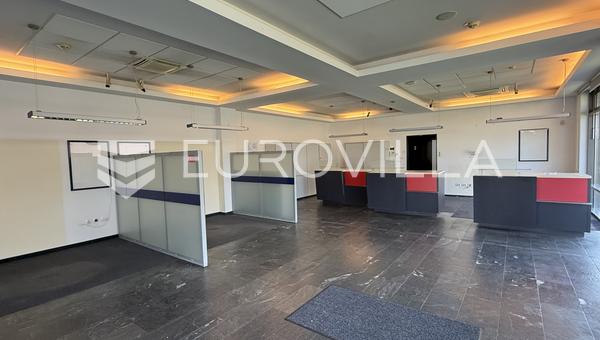 Osijek, Čepin, espaço comercial de 161 m2 para alugar.