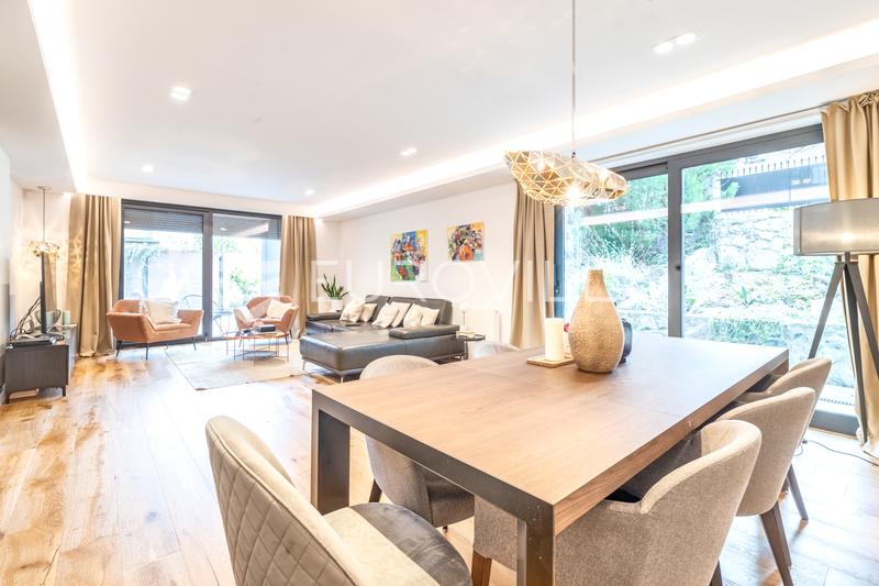 Zagreb, Kraljevec, beautiful four-bedroom family house with garden and 4 parking spaces, 250 m2