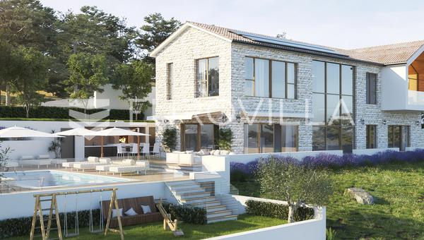 Podstrana, jedinstvena vila na osami, s otvorenim pogledom na more
