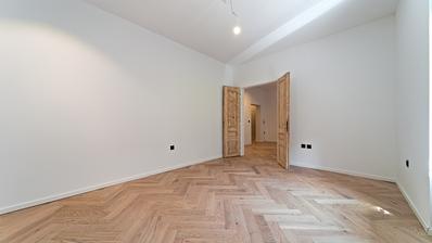 Osijek, Centar, prodaje se uređen stan površine 69 m²