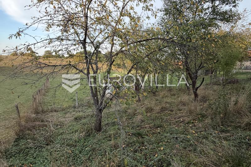 Duga Resa, Dvorjanci, hiša 200 m², mirna lokacija - 13