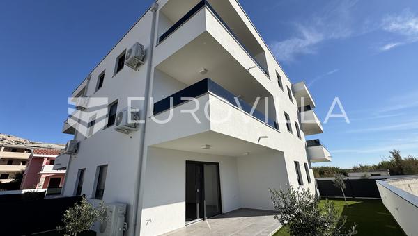 Isla de Pag, Pag, apartamento de dos habitaciones con jardín cerca del mar S2