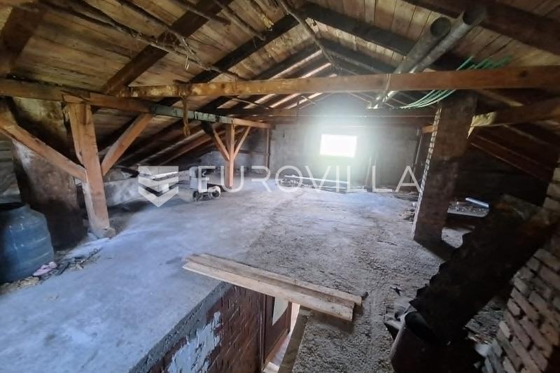Plaski, hus 320 m², energirenoveret, rolig beliggenhed - 16