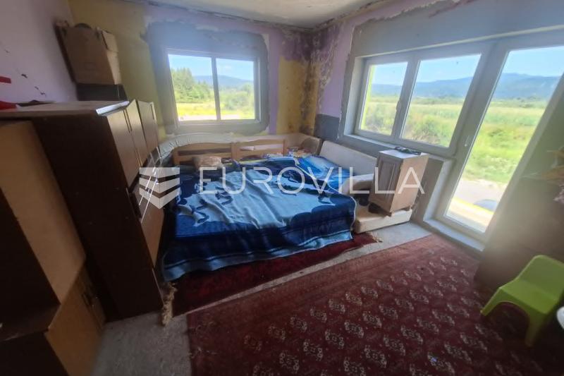 Plaski, hus 320 m², energirenoveret, rolig beliggenhed - 10
