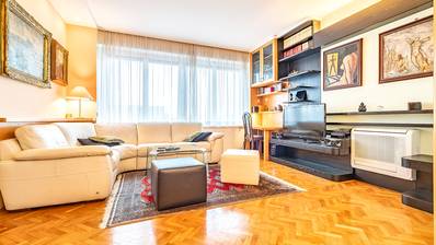Záhřeb, centrum, dvoupokojový byt 80 m² s lodžií