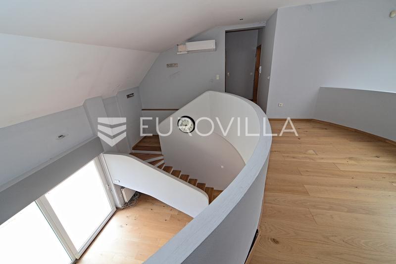 Osijek, Upper Town, a spacious two-level apartment - 27