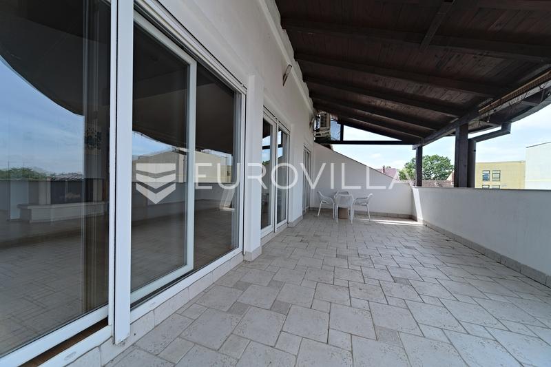 Osijek, Upper Town, a spacious two-level apartment - 30