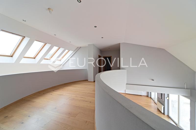 Osijek, Upper Town, a spacious two-level apartment - 23