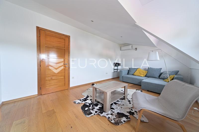 Osijek, Upper Town, a spacious two-level apartment - 5