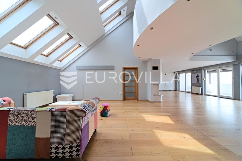 Osijek, Upper Town, a spacious two-level apartment - 20