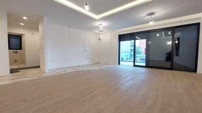 Istria, Pula, Štinjan, trojizbový apartmán špičkovej kvality, 950 m od pláže