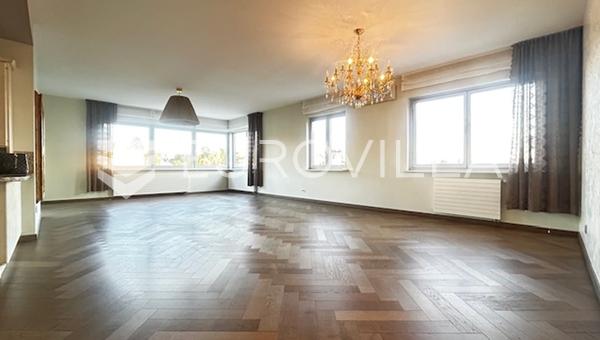 Luksuriøs penthouselejlighed med 3 soveværelser på Baboniceva