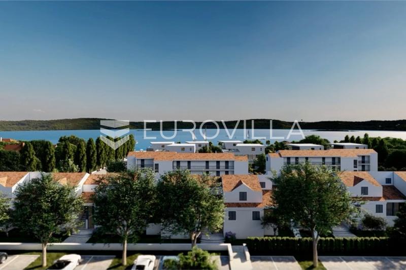 Zadar, Sv. Filip i Jakov, dvoetažna rezidencija u luksuznom stambenom kompleksu