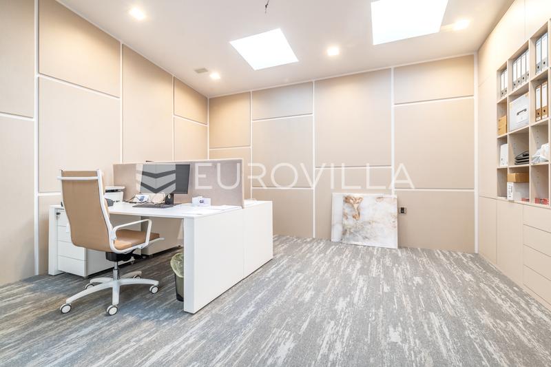 Zagreb, Žitnjak - business zone, office and warehouse building 1080 m2