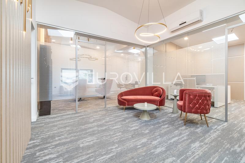 Zagreb, Žitnjak - business zone, office and warehouse building 1080 m2