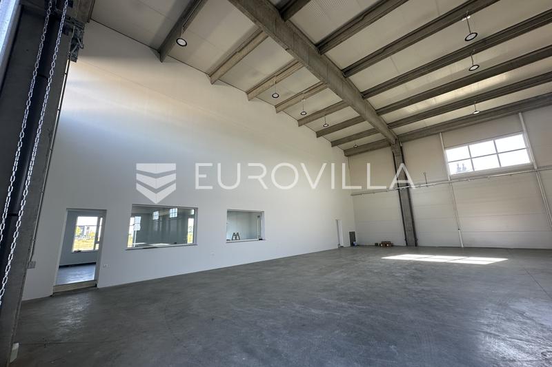 Zupanja, Gradiste Endüstriyel salon 1.200 m² ofisler ve işçi konaklamasıyla - 9