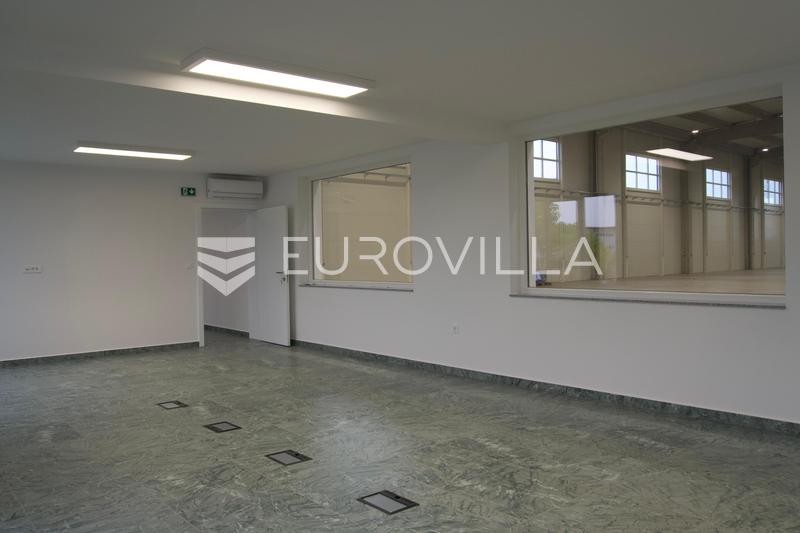 Županja, Gradište Industrijska hala 1.200 m², proizvodna hala s uredima i smještajem za radnike - 35