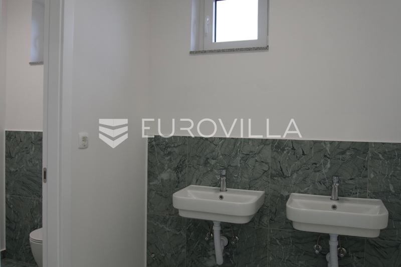 Županja, Gradište Industrijska hala 1.200 m², proizvodna hala s uredima i smještajem za radnike - 32