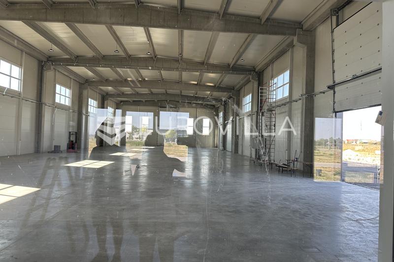 Zupanja, Gradiste Endüstriyel salon 1.200 m² ofisler ve işçi konaklamasıyla - 10