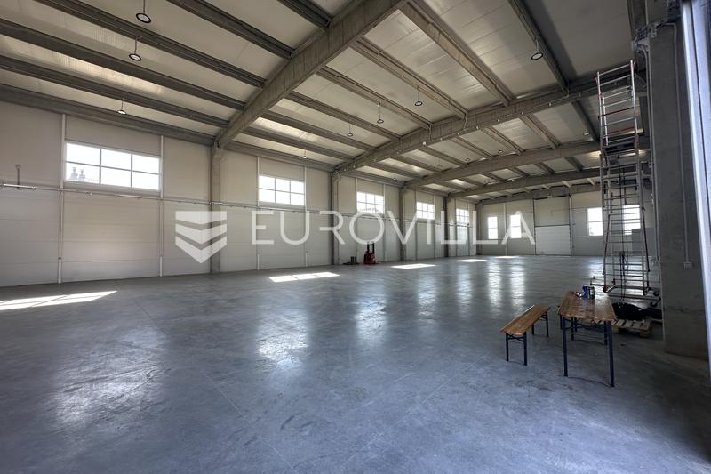 Zupanja, Gradiste Endüstriyel salon 1.200 m² ofisler ve işçi konaklamasıyla - 8