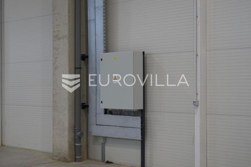 Županja, Gradište Industrijska hala 1.200 m², proizvodna hala s uredima i smještajem za radnike - 33