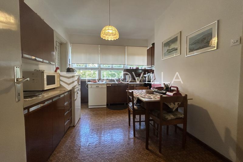 Split, Lovret, Zweizimmerwohnung in der Gunduliceva-Straße - 88,69 m² - 17