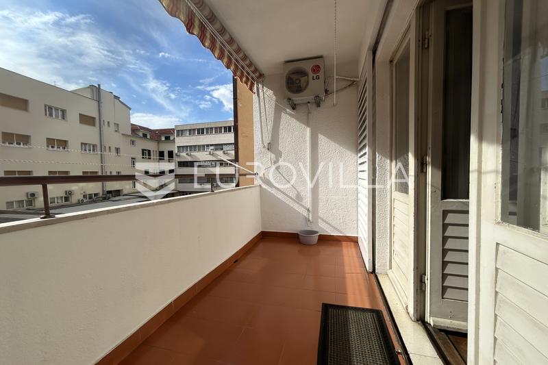Split, Lovret, Zweizimmerwohnung in der Gunduliceva-Straße - 88,69 m² - 2
