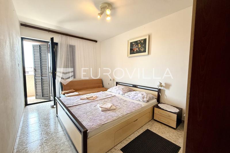 Medulin, Kuća sa tri apartmana i pogledom na more - 6