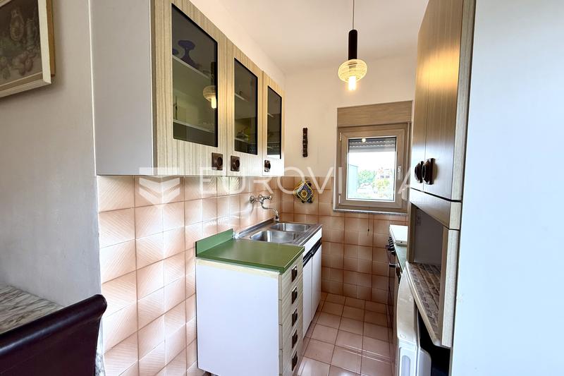 Medulin, Kuća sa tri apartmana i pogledom na more - 11