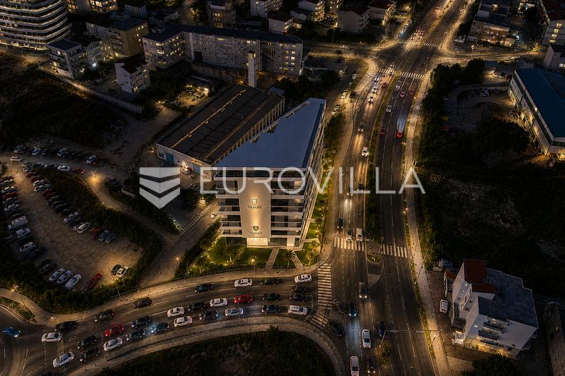 Split, Mejasi - Sodobni poslovni prostor v novi stavbi z dvigalom - 13