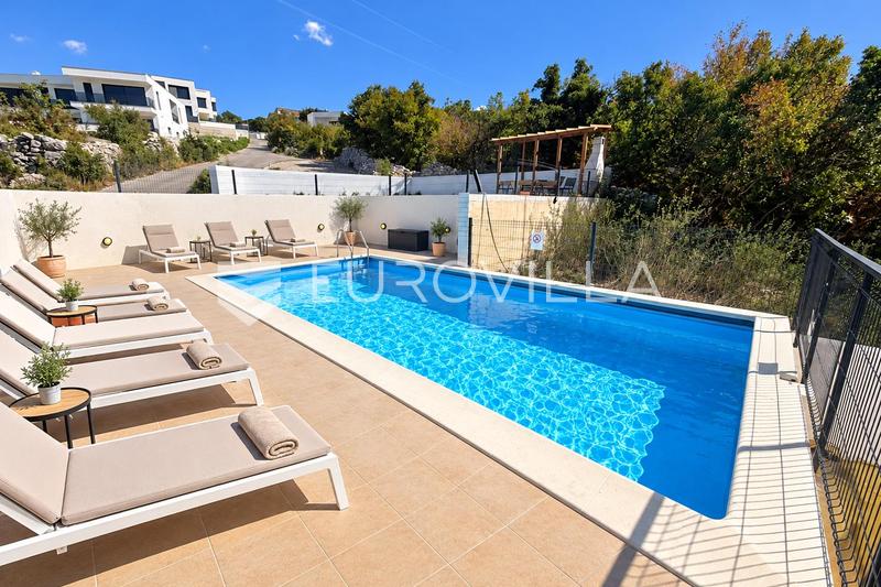 Crikvenica, hus med 4 lejligheder, swimmingpool og havudsigt, 212 m² - 12