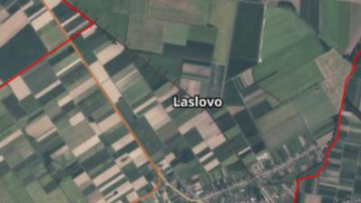 Laslovo, zemljište ukupne površine 4108 m², izlaz na dvije ulice