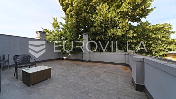 Osijek, City center, commercial space for sale in an Art Nouveau building, 96 m²